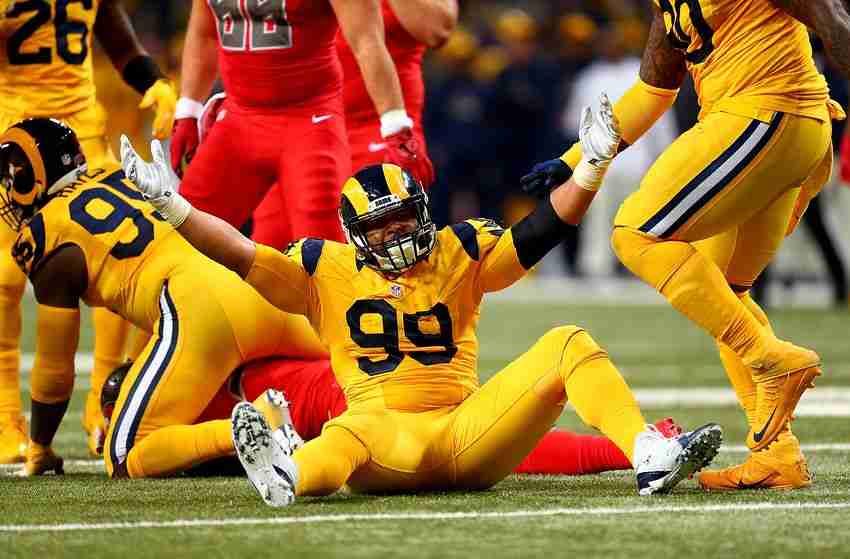 Tampa Bay Buccaneers v St Louis Rams