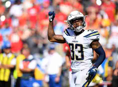 Derwin (White).jpg